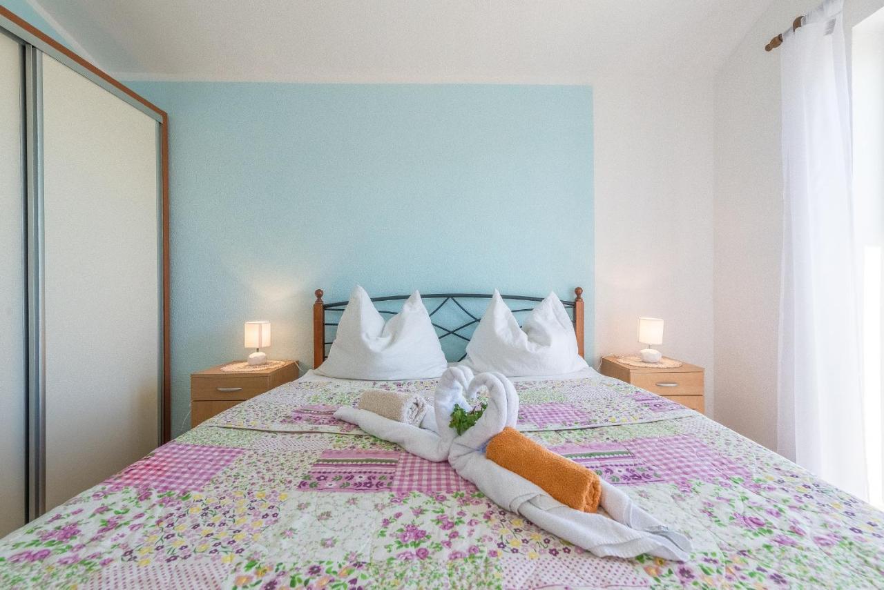 Apartments Pleadin 罗戈兹尼察 外观 照片