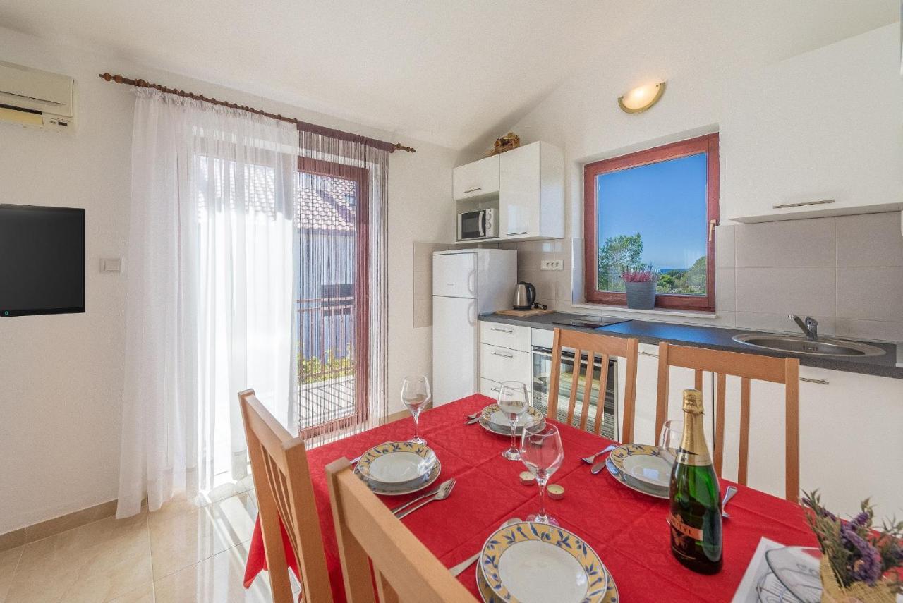 Apartments Pleadin 罗戈兹尼察 外观 照片