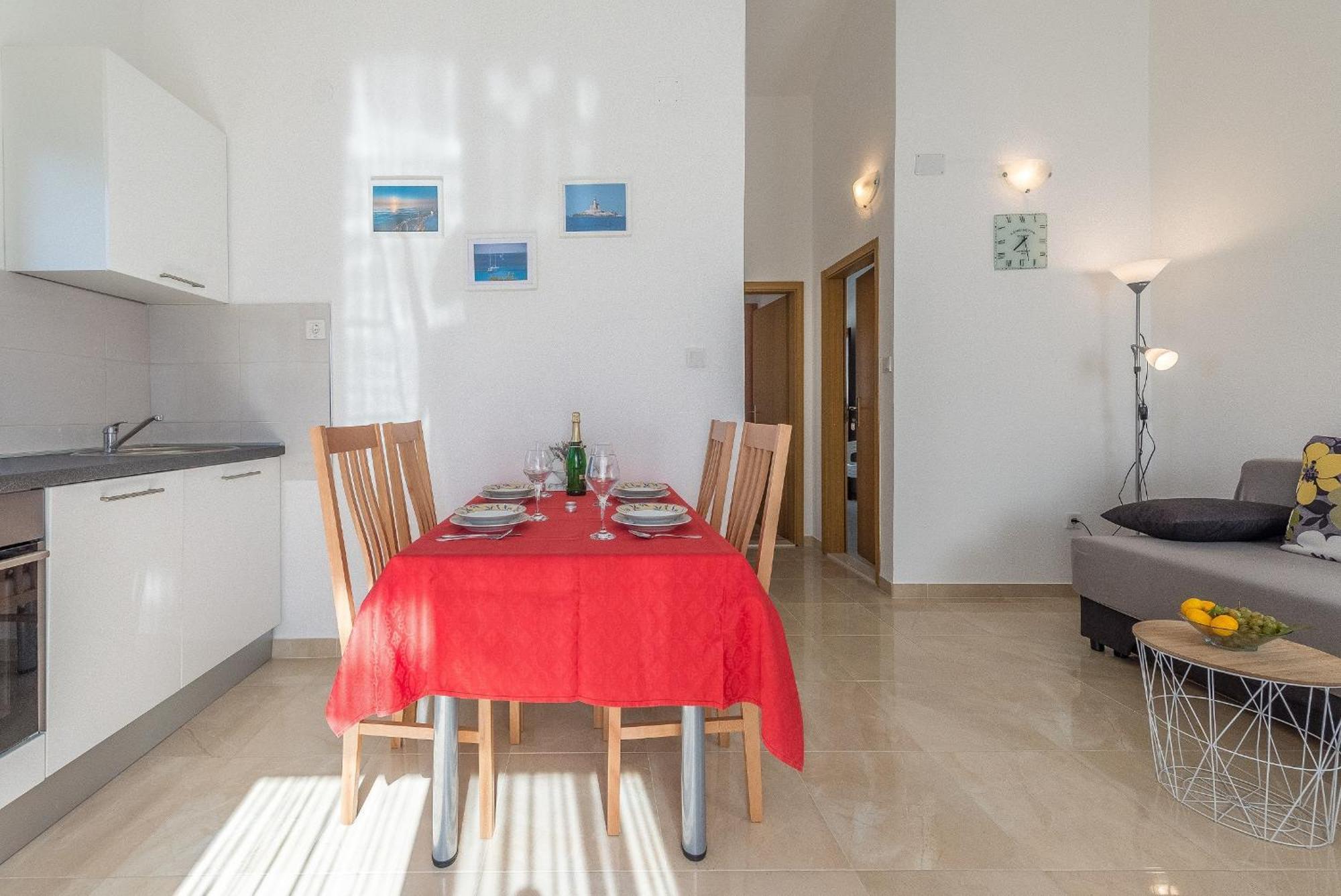 Apartments Pleadin 罗戈兹尼察 外观 照片